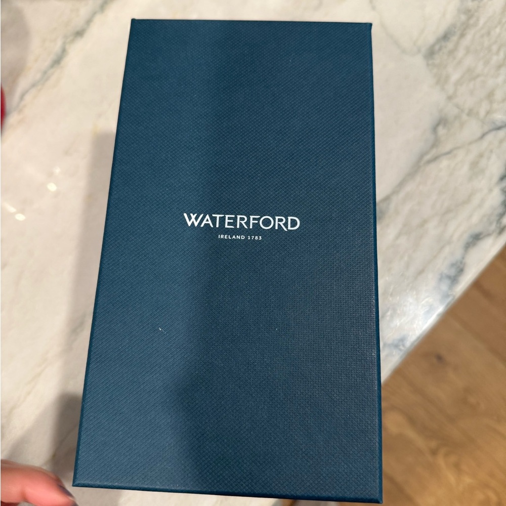 Waterford LISMORE ESSENCE BUD VASE 6inch